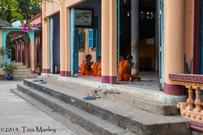Monks Praying, V