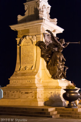 Samuel Du Champlain Statue.