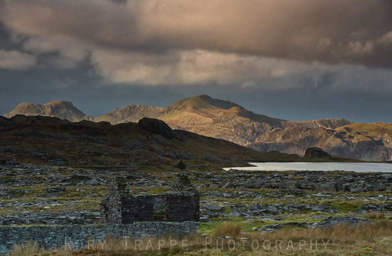 An abandoned workmans shelter near Llyn Bowydd