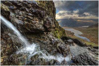 One of the many streams that feed into Llyn Idwal