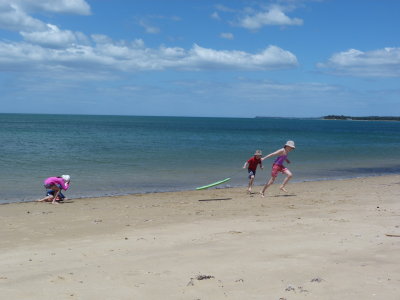 Beach surfing 2