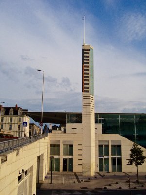 St Laud train station