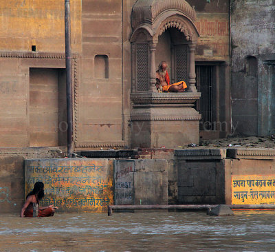 Life At The Ghats Along The Ganges River-11 (Sep13)