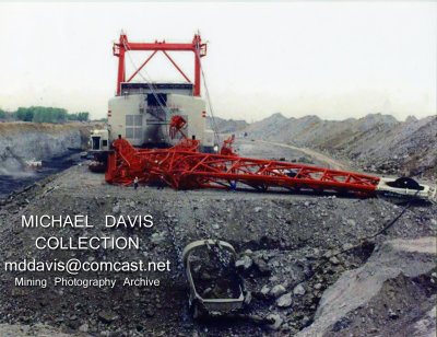 AMAX Coal Company Bucyrus Erie 2550W (Minnehaha Mine)