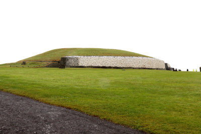 New Grange: Side View of Neolithic Astronomy Observatory