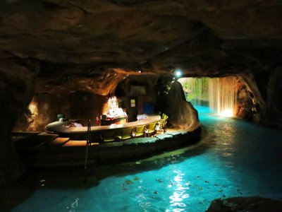 Grotto bar
