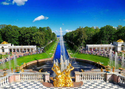 St.Petersburg Imperial Residence: Catherine Palace and Peterhoff Gardens