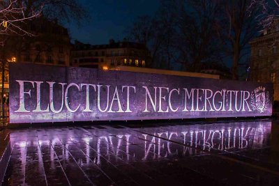 FluctuatMergitur-010.JPG