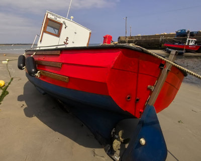 red boat 1.jpg