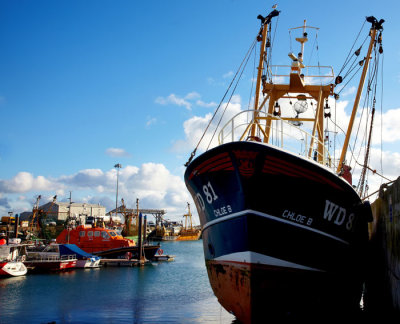 ship in port .jpg