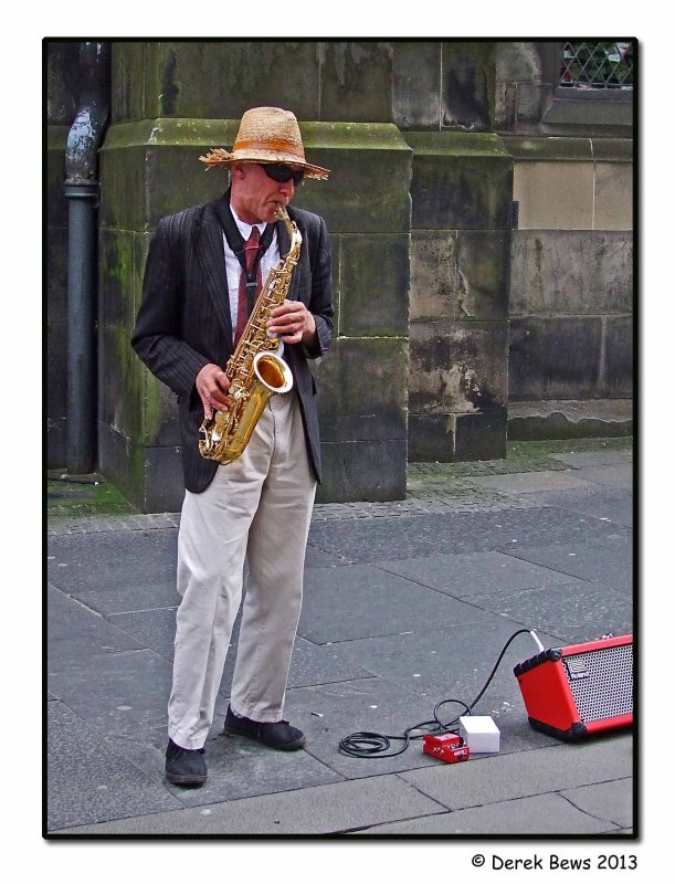 Fringe Saxophonist