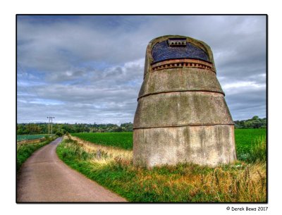 Road To The Doocot