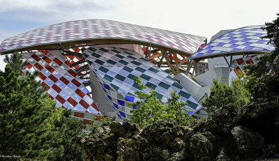 Louis Vuitton aux couleurs de Daniel Buren
