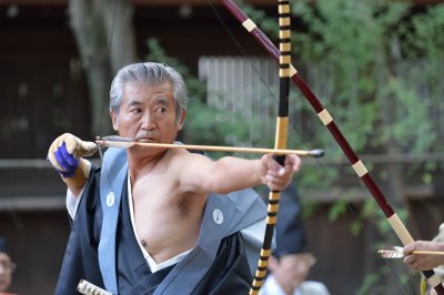Ogasawara-ryu Kyudo Ceremony at Nashinoki Shrine