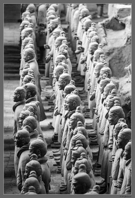 07 Xian warriors in rows