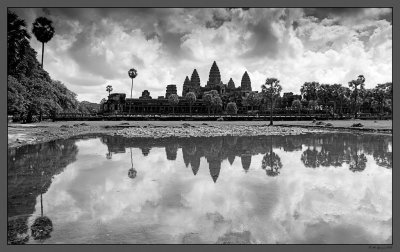 10 Angkor reflection