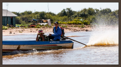 33 Long tail boat