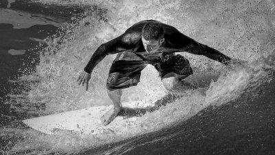 BW Surfer