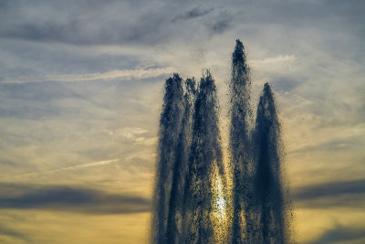 Friendship Fountain at Sunset