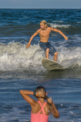 2016 September Surfer 18