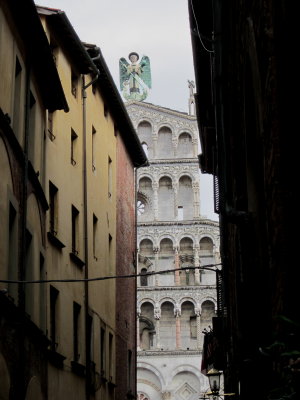 lucca-walled_city