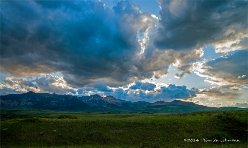 K243205-Waterton Lakes National Park.jpg
