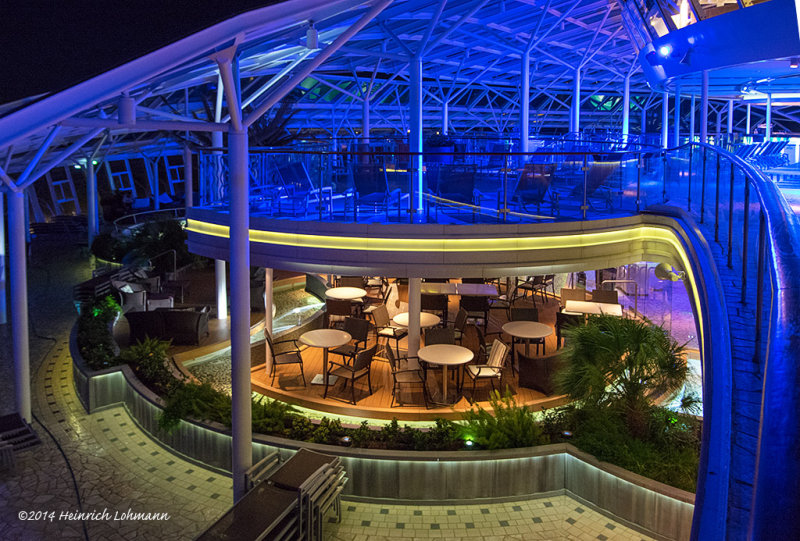 K3B4219-Oasis of the Seas.jpg
