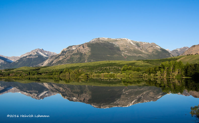 K311851-Waterton Lakes National Park.jpg