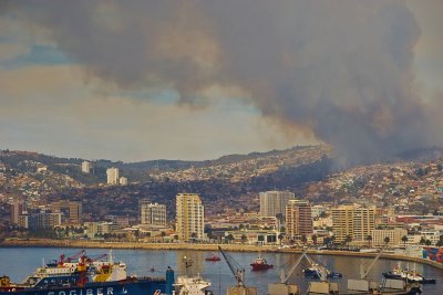 Fires Take Hold In Valparaiso