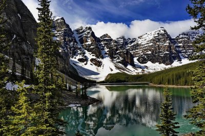 Moraine Lake  Banff  Canadian*Credit*