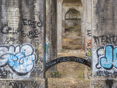 Aqueduct graffiti*Credit*