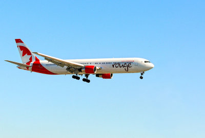 Air Canada Rouge