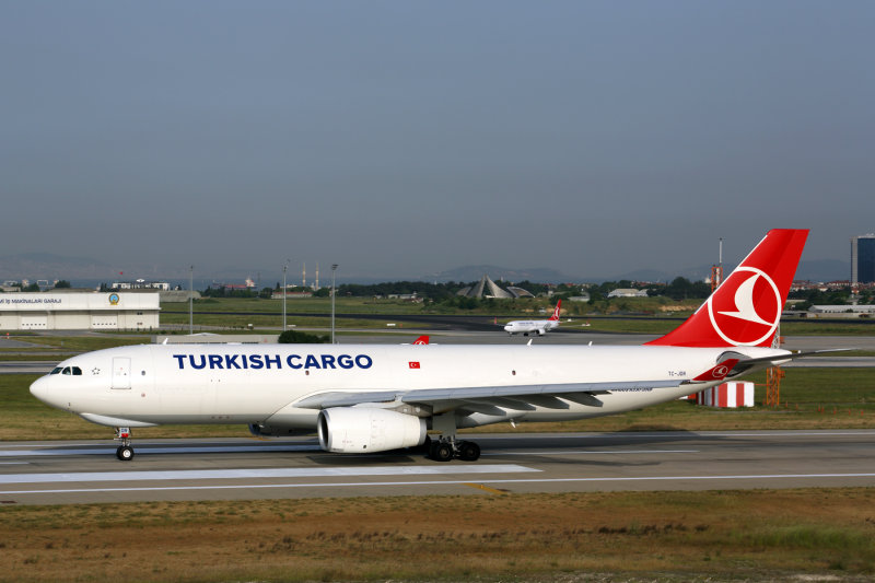 TURKISH CARGO AIRBUS A330 200F IST RF 5K5A0811.jpg