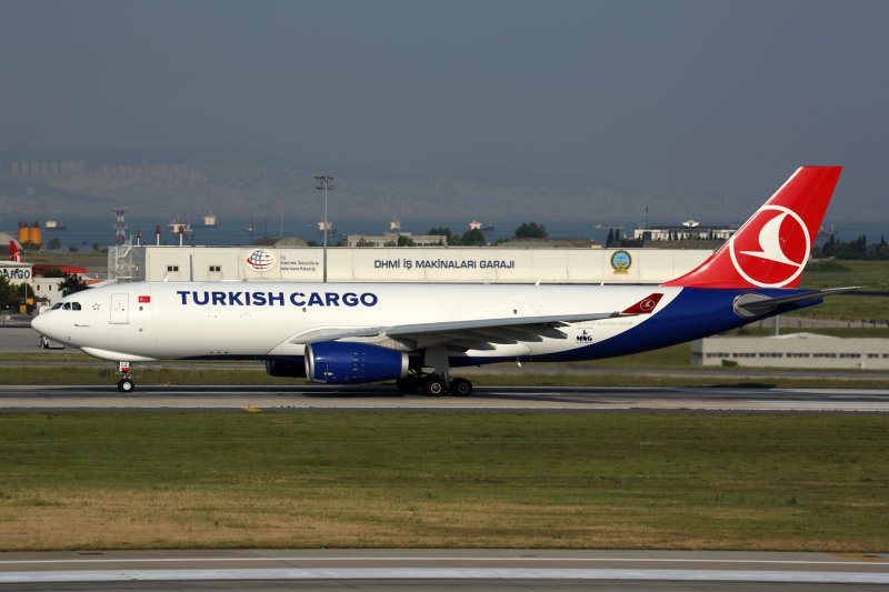 TURKISH CARGO AIRBUS A330 200F IST RF 5K5A0554.jpg