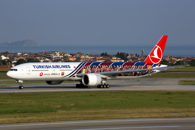 TURKISH AIRLINES BOEING 777 300ER IST RF 5K5A0595.jpg