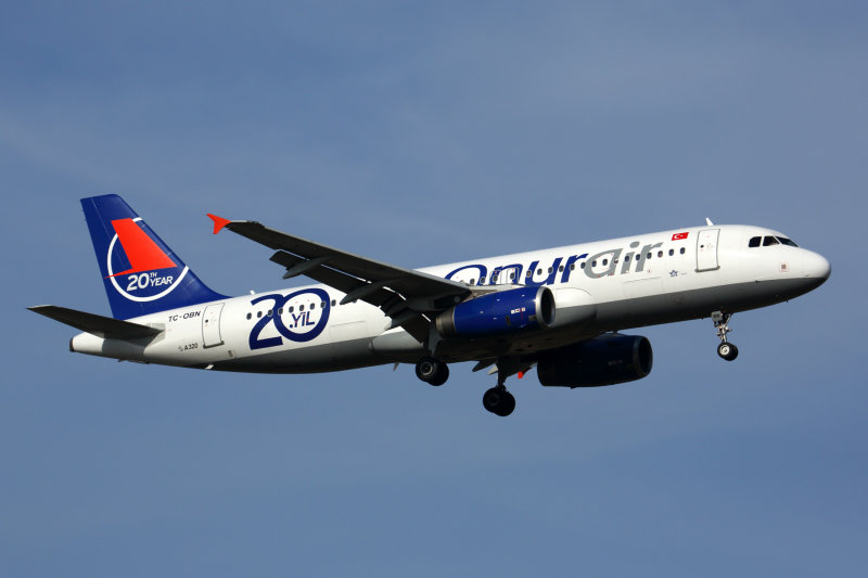 ONURAIR AIRBUS A320 AYT RF 5K5A1068.jpg
