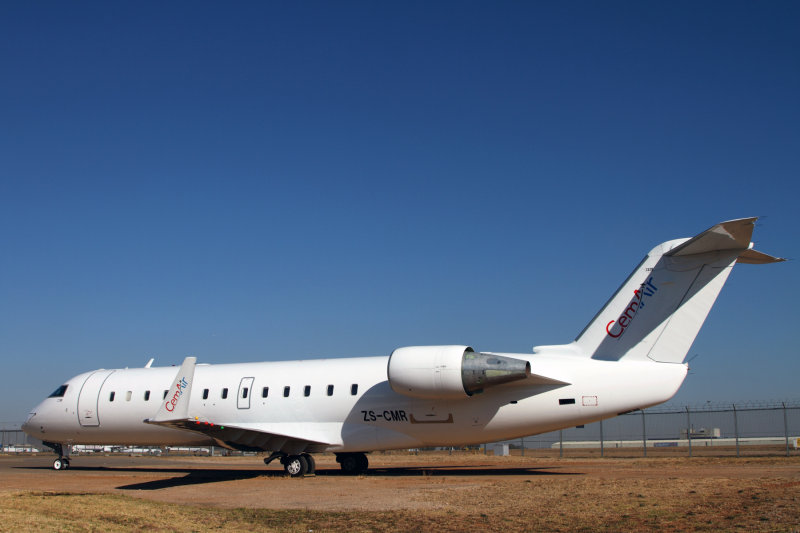 CEMAIR CANADAIR CRJ JNB RF IMG_9858.jpg