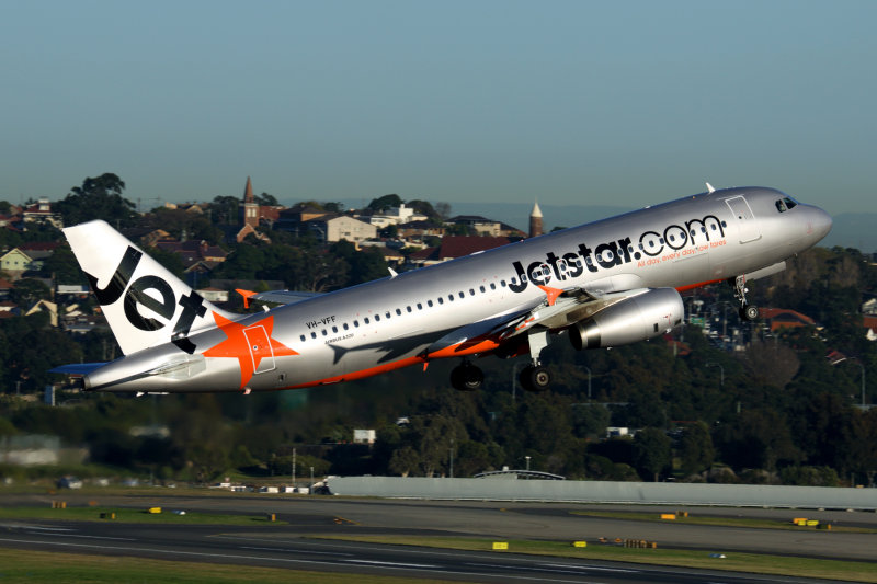 JETSTAR AIRBUS A320 SYD RF 5K5A3272.jpg