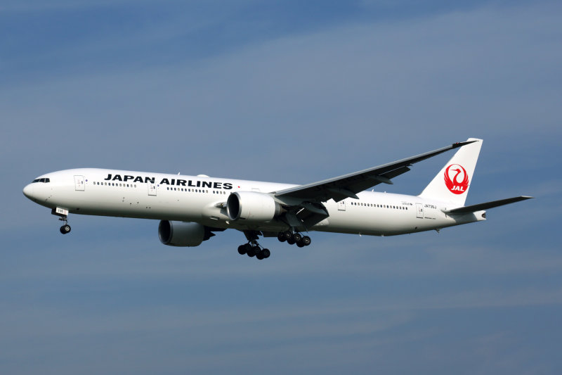 JAPAN AIRLINES BOEING 777 300ER NRT RF 5K5A0129.jpg