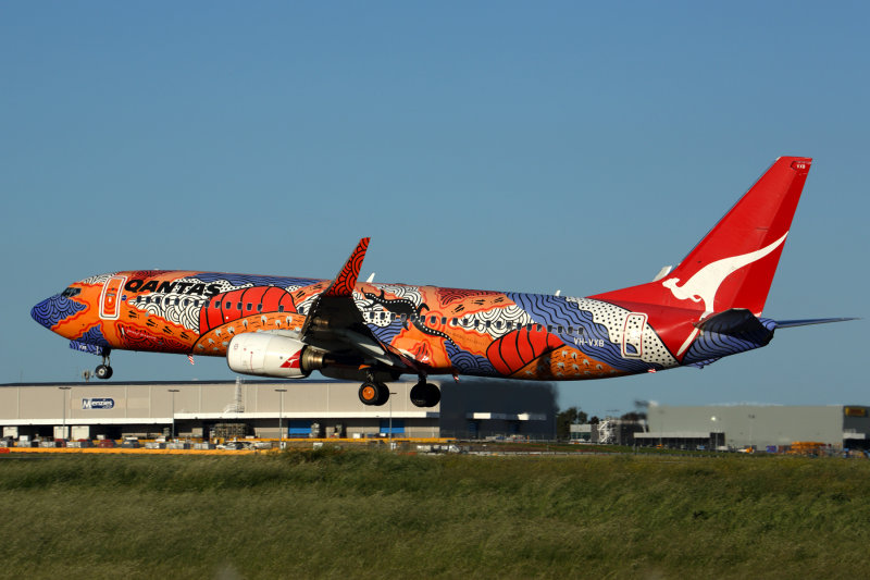 QANTAS BOEING 737 800 MEL RF 5K5A6405.jpg