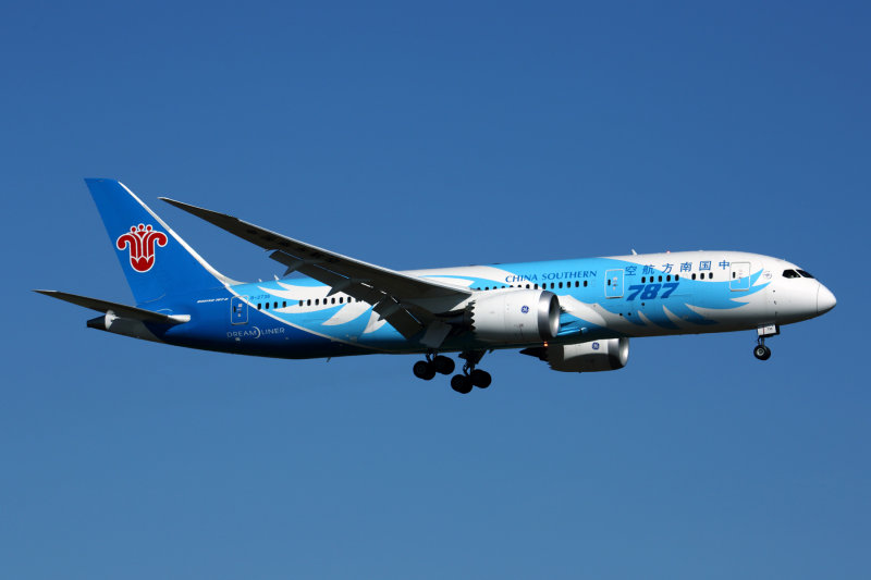 CHINA SOUTHERN BOEING 787 8 AKL RF 5K5A7512.jpg