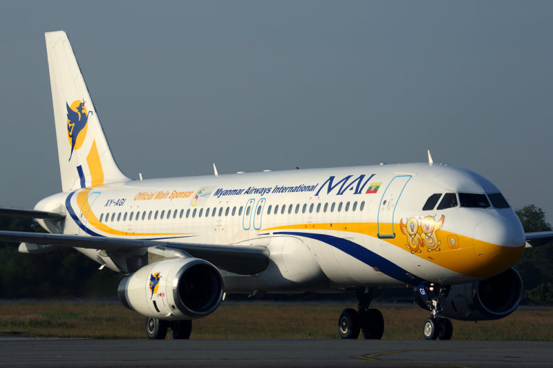 MYANMAR AIRWAYS INTERNATIONAL AIRBUS A320 RGN RF 5K5A7999.jpg