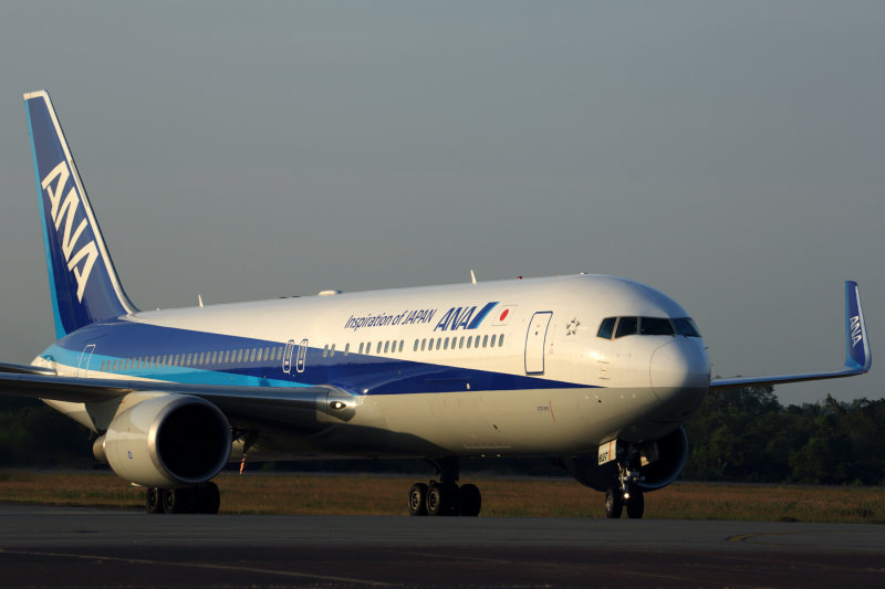 ANA BOEING 767 300 RGN RF 5K5A8032.jpg