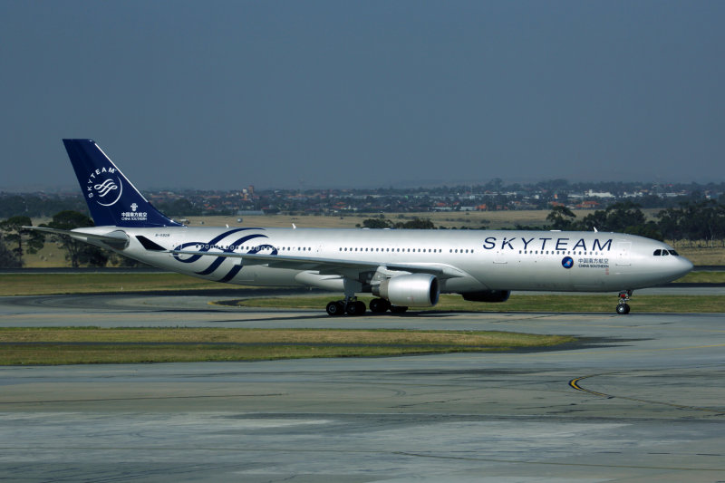 CHINA SOUTHERN AIRBUS A330 300 MEL RF 5K5A8831.jpg