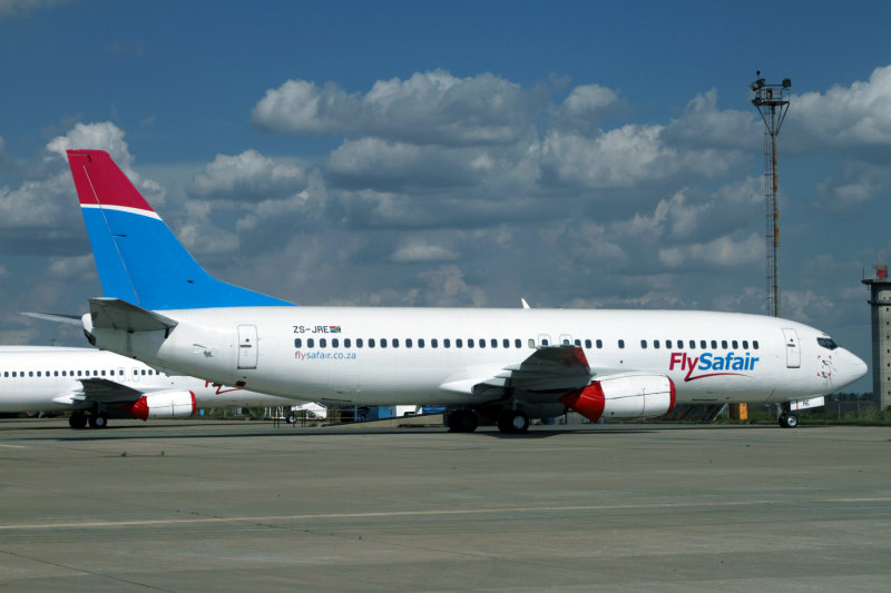 FLY SAFAIR BOEING 737 400 JNB RF IMG_8470.jpg