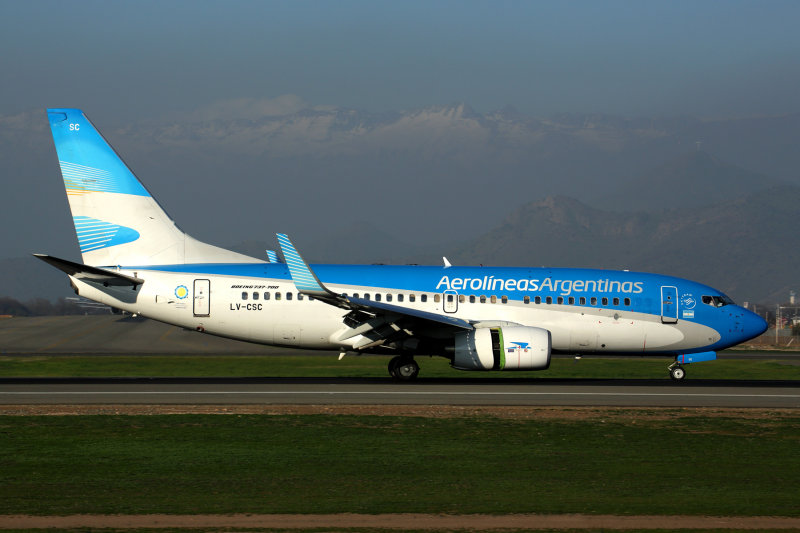 AEROLINEAS ARGENTINAS BOEING 737 700 SCL RF 5K5A2395.jpg