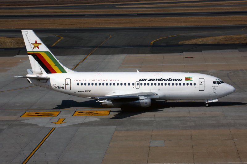 AIR ZIMBABWE BOEING 737 200 JNB RF 5K5A1920.jpg