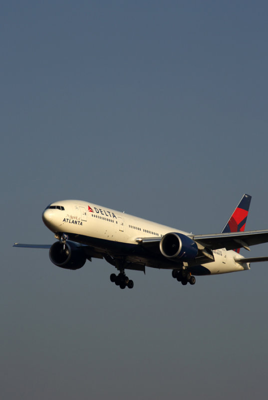 DELTA BOEING 777 200LR JNB RF 5K5A1994.jpg