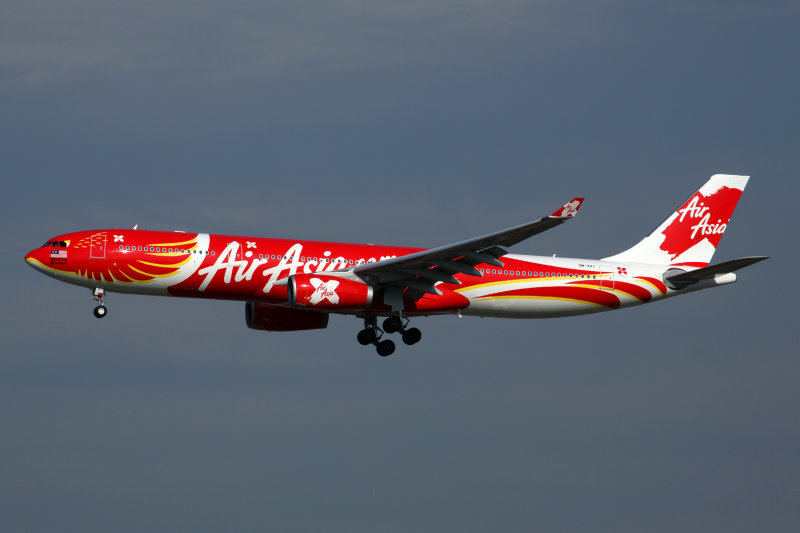 AIR ASIA AIRBUS A330 300 ICN RF 5K5A0373.JPG