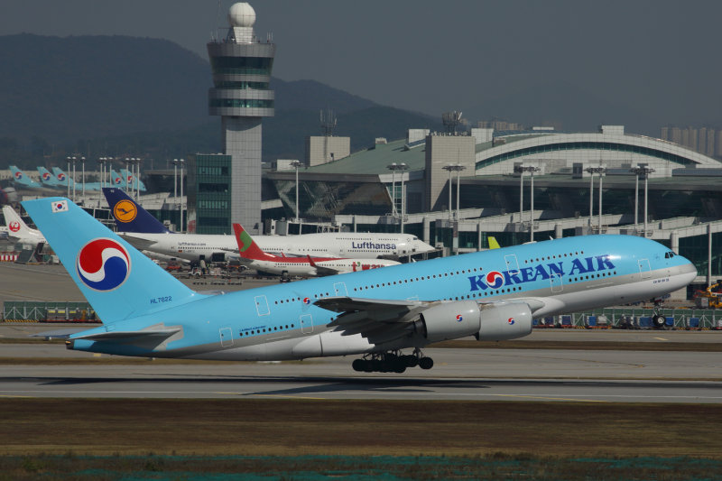 KOREAN AIR AIRBUS A380 ICN RF 5K5A0054.JPG